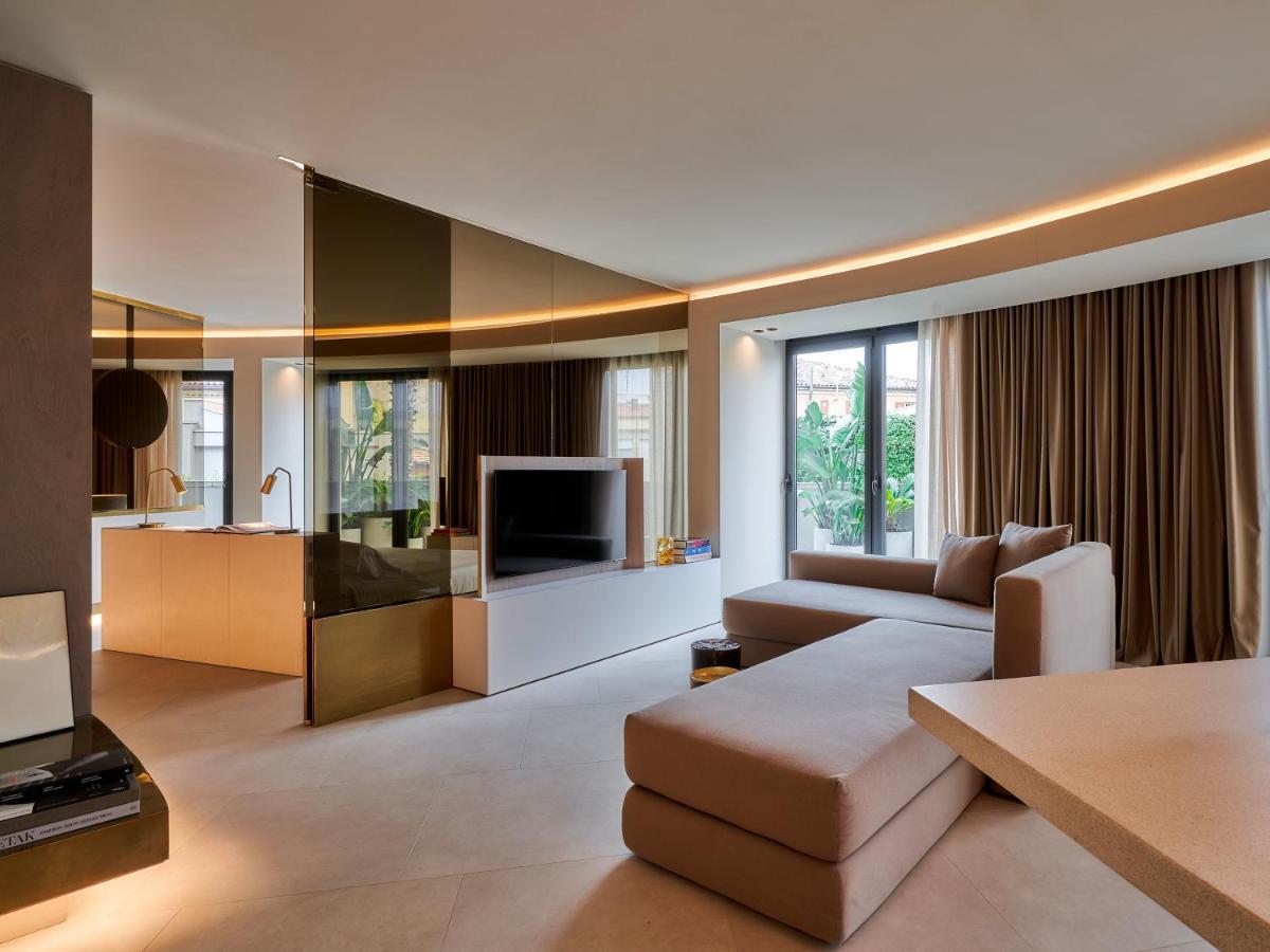 Le Residenze By Victoria Palace กัตตอลิกา ภายนอก รูปภาพ