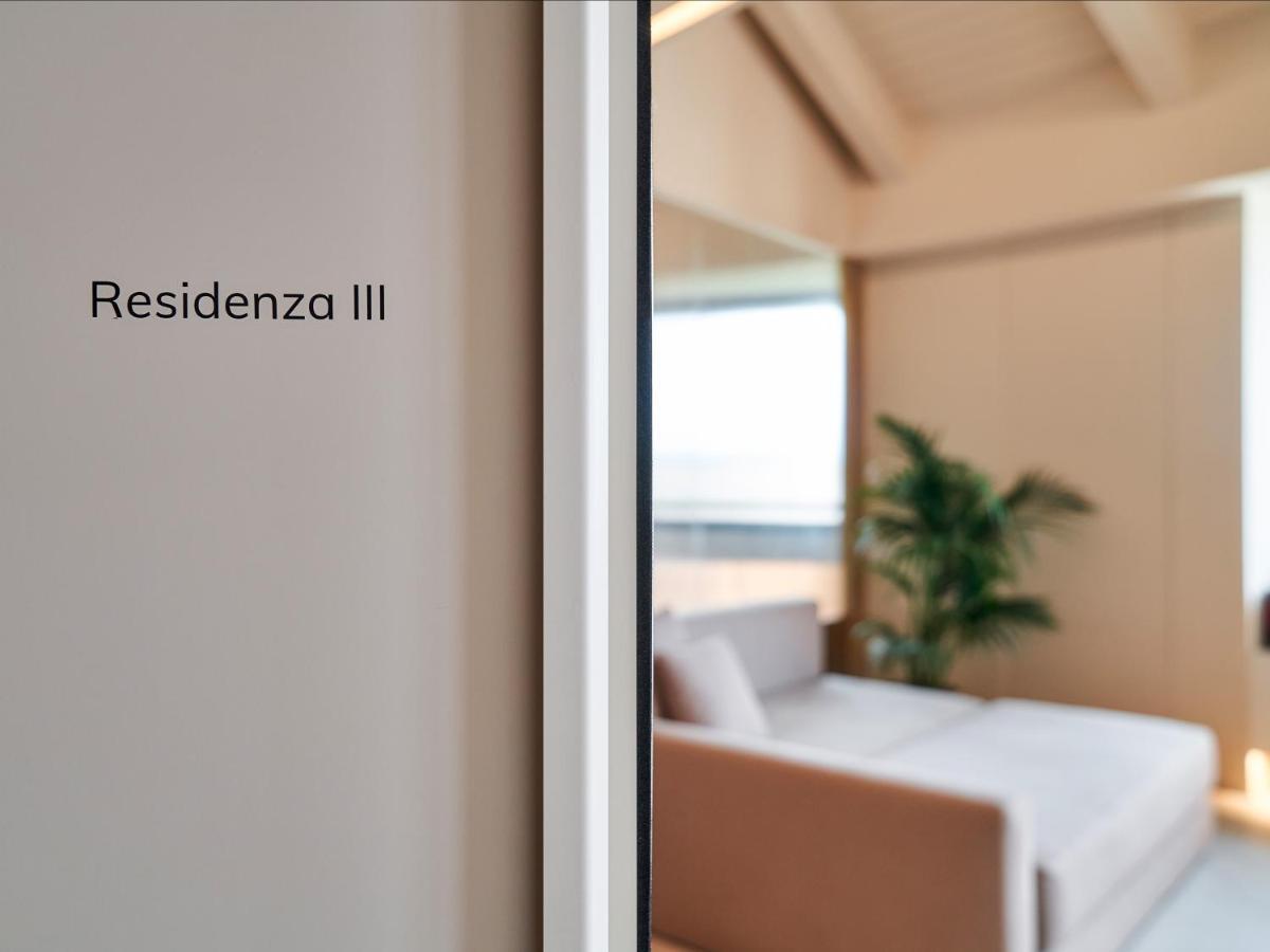 Le Residenze By Victoria Palace กัตตอลิกา ภายนอก รูปภาพ